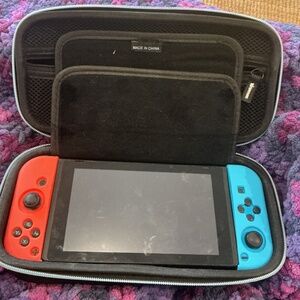 Nintendo Switch Deluxe – Fast Sale